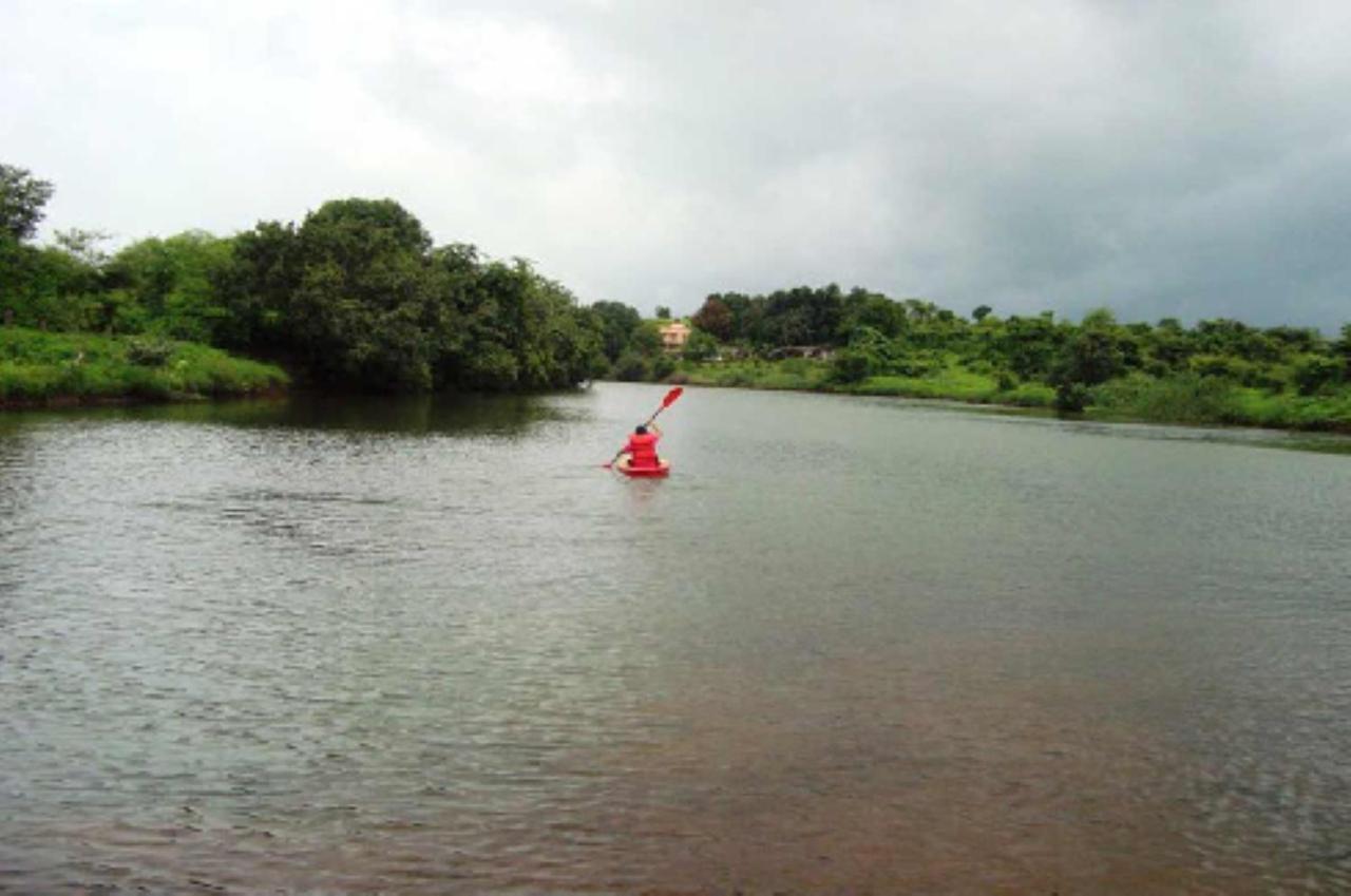 U Rivergate Karjat Zewnętrze zdjęcie