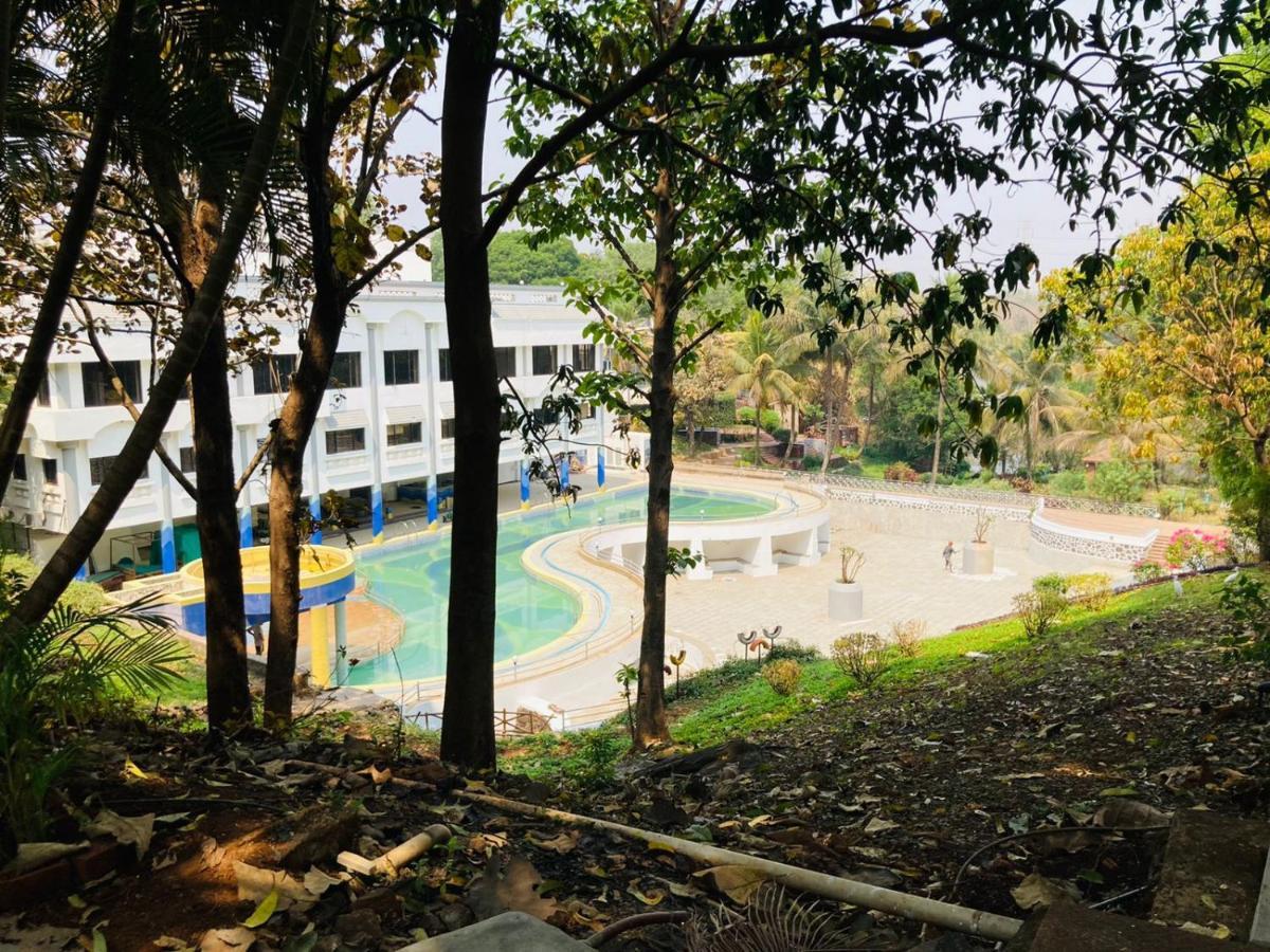 U Rivergate Karjat Zewnętrze zdjęcie