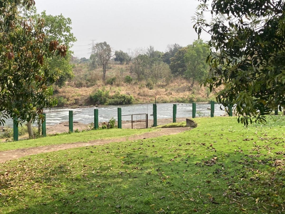 U Rivergate Karjat Zewnętrze zdjęcie